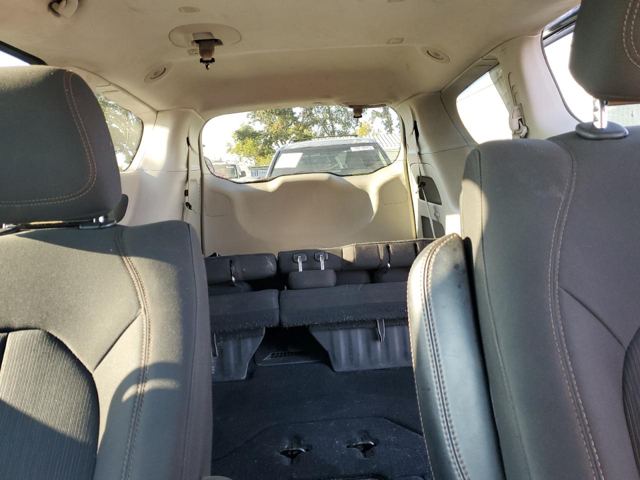 2017 Chrysler Pacifica Touring VIN: 2C4RC1DGXHR623221 Lot: 70761635