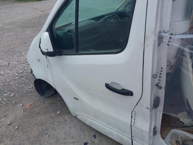 2015 VAUXHALL VIVARO 2700 SPORTIVE CDTI 