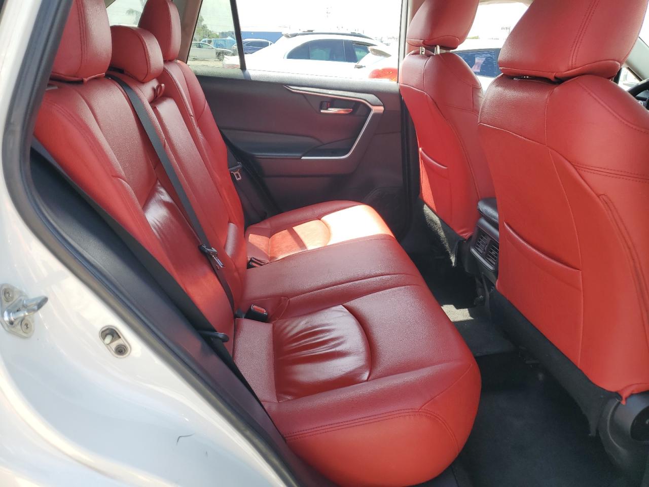 2020 Toyota Rav4 Xle VIN: 2T3W1RFV3LC045675 Lot: 70591975