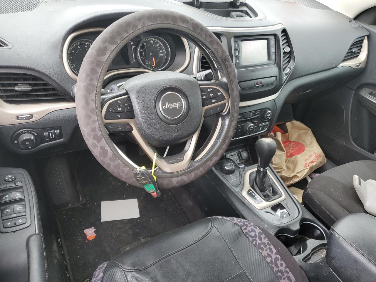 2016 Jeep Cherokee Latitude VIN: 1C4PJMCS2GW210221 Lot: 67522425