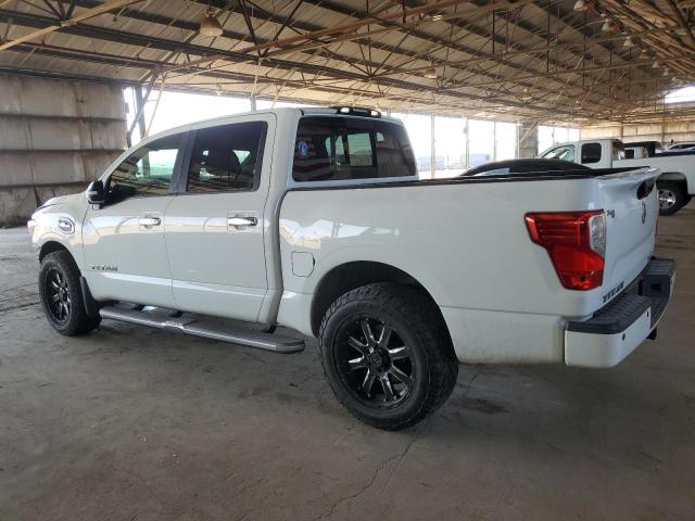  NISSAN TITAN 2017 Белы