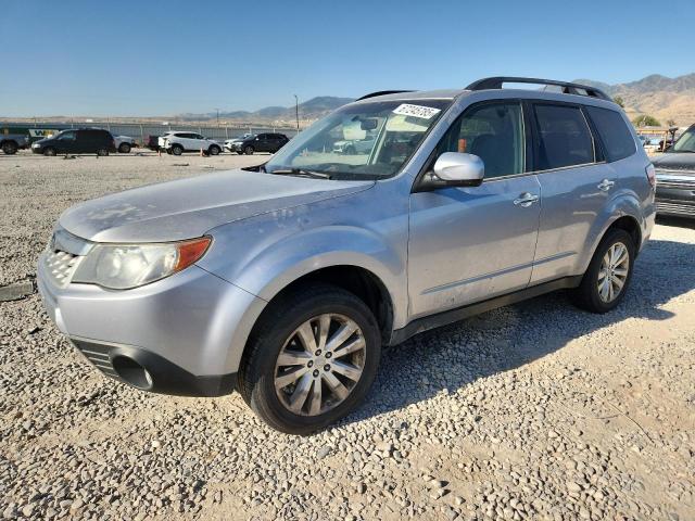  SUBARU FORESTER 2013 Silver