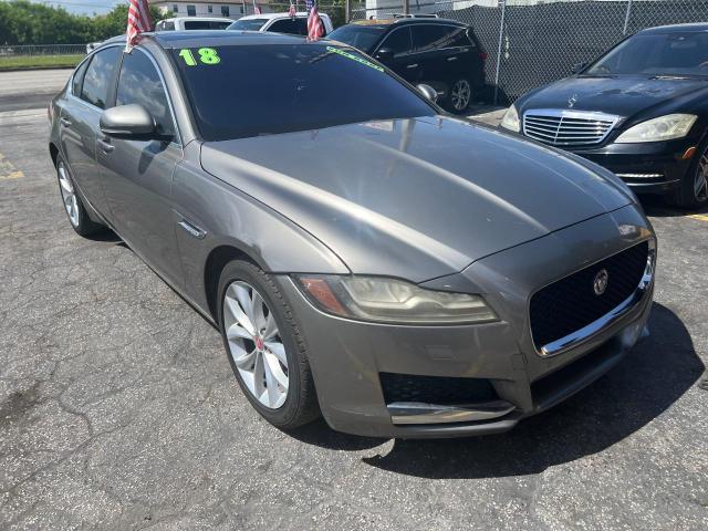 Sedans JAGUAR XF 2017 Gray
