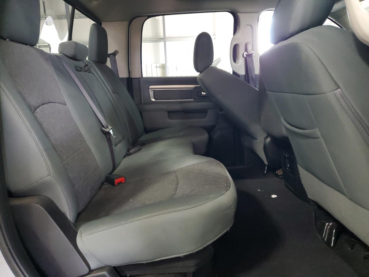 1C6RR7TTXHS694814 2017 Ram 1500 Slt