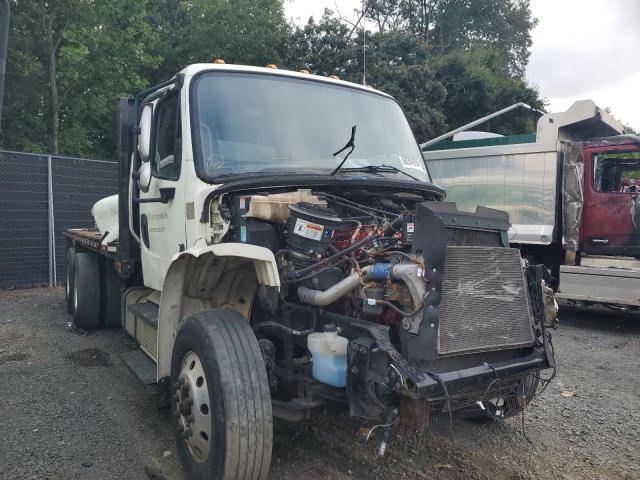 2019 Freightliner M2 106 Med - Trucks