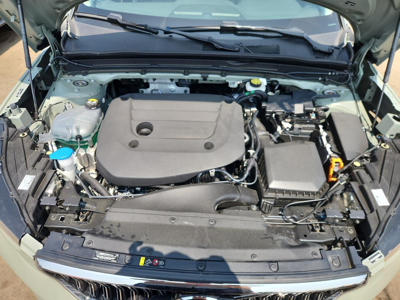 2025 Volvo Xc40 Core VIN: YV4L12UJ0S2468016 Lot: 67113175