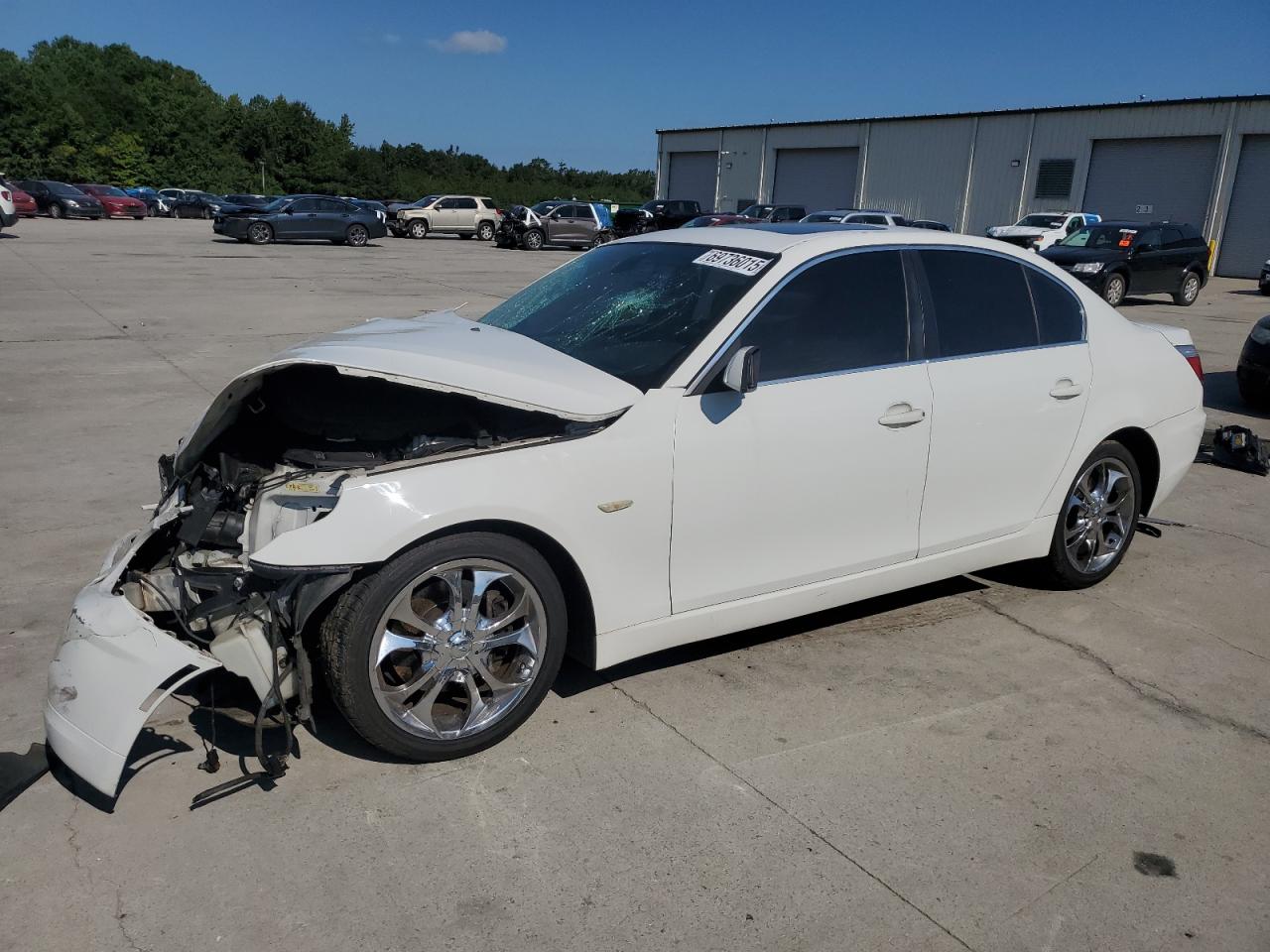 2008 BMW 528 I white sedan gas WBANU53508CT09747 photo #1