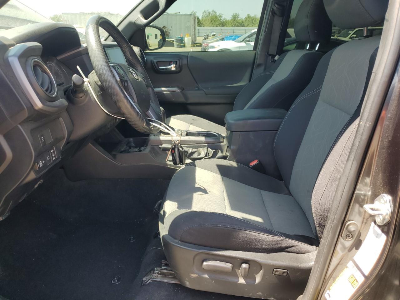 2022 Toyota Tacoma Double Cab VIN: 3TMCZ5AN2NM458461 Lot: 70406435