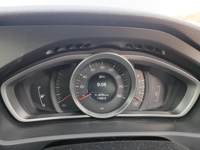 2018 VOLVO V40 MOMENT