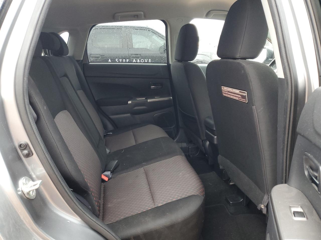 2018 Mitsubishi Outlander Sport Es VIN: JA4AP3AU3JU019911 Lot: 70551545