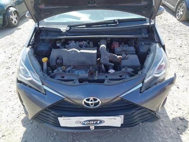 2018 TOYOTA YARIS ICON