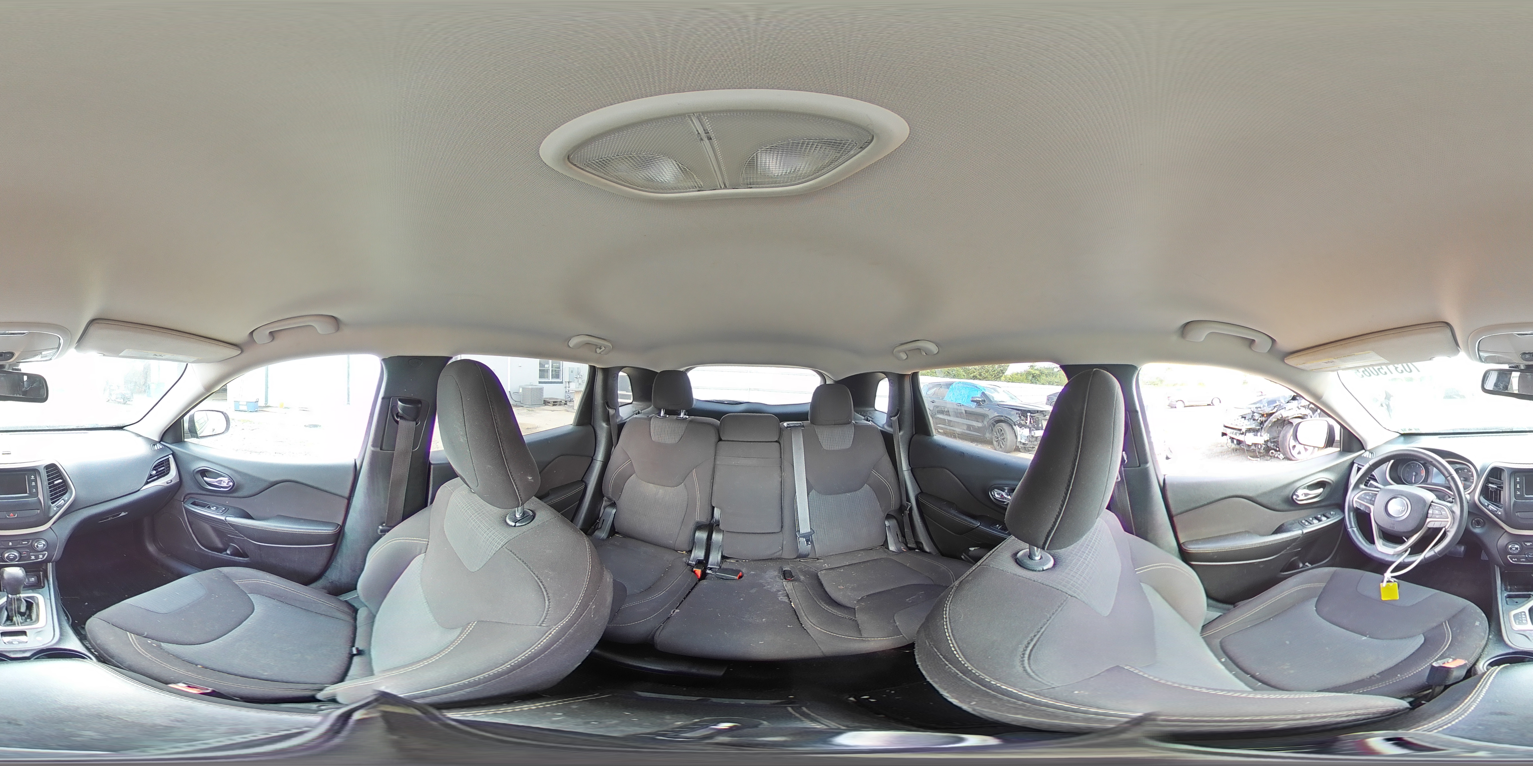 2016 Jeep Cherokee Latitude VIN: 1C4PJLCB2GW135384 Lot: 70315065