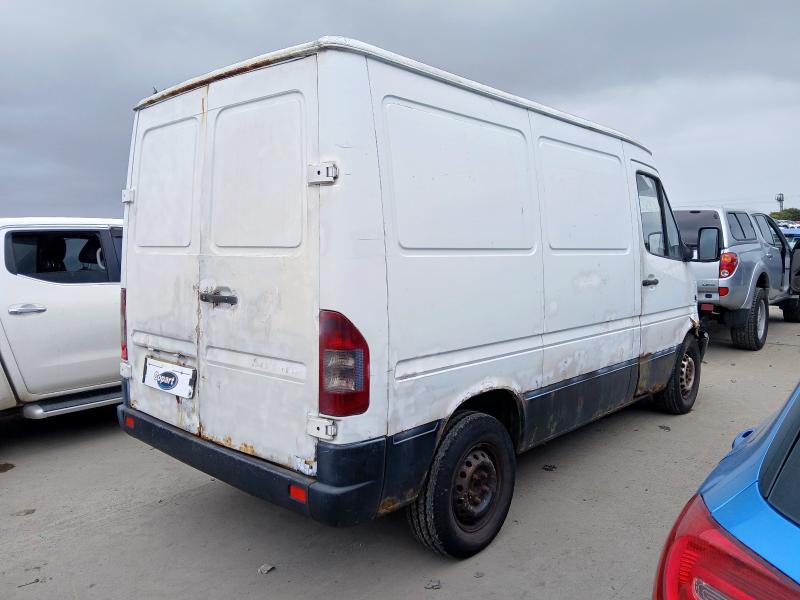 2004 MERCEDES BENZ SPRINTER 2