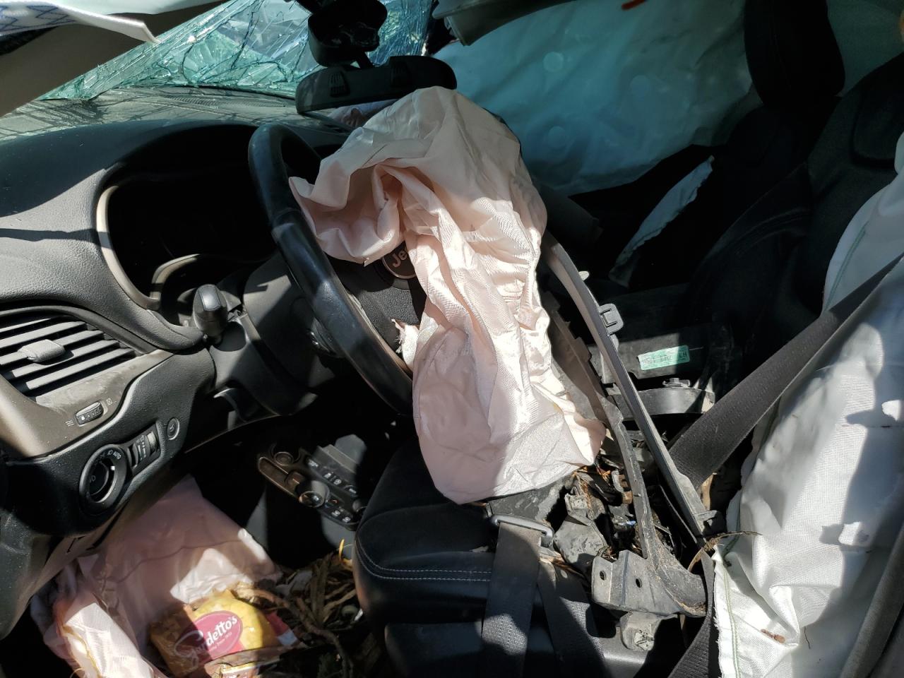 2016 Jeep Cherokee Latitude VIN: 1C4PJMCS0GW333743 Lot: 67745985