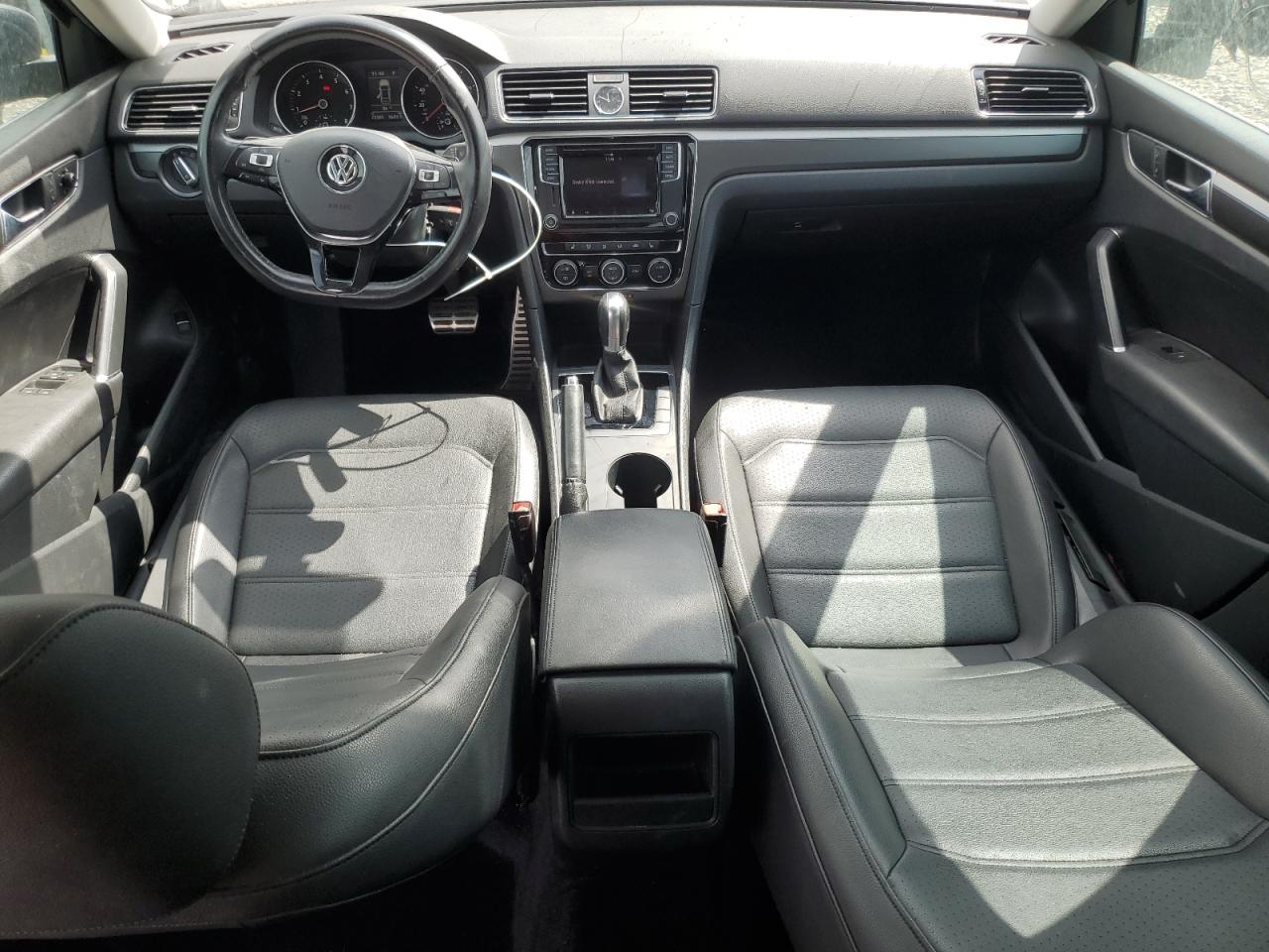 2017 Volkswagen Passat R-Line VIN: 1VWDT7A30HC018631 Lot: 69856335