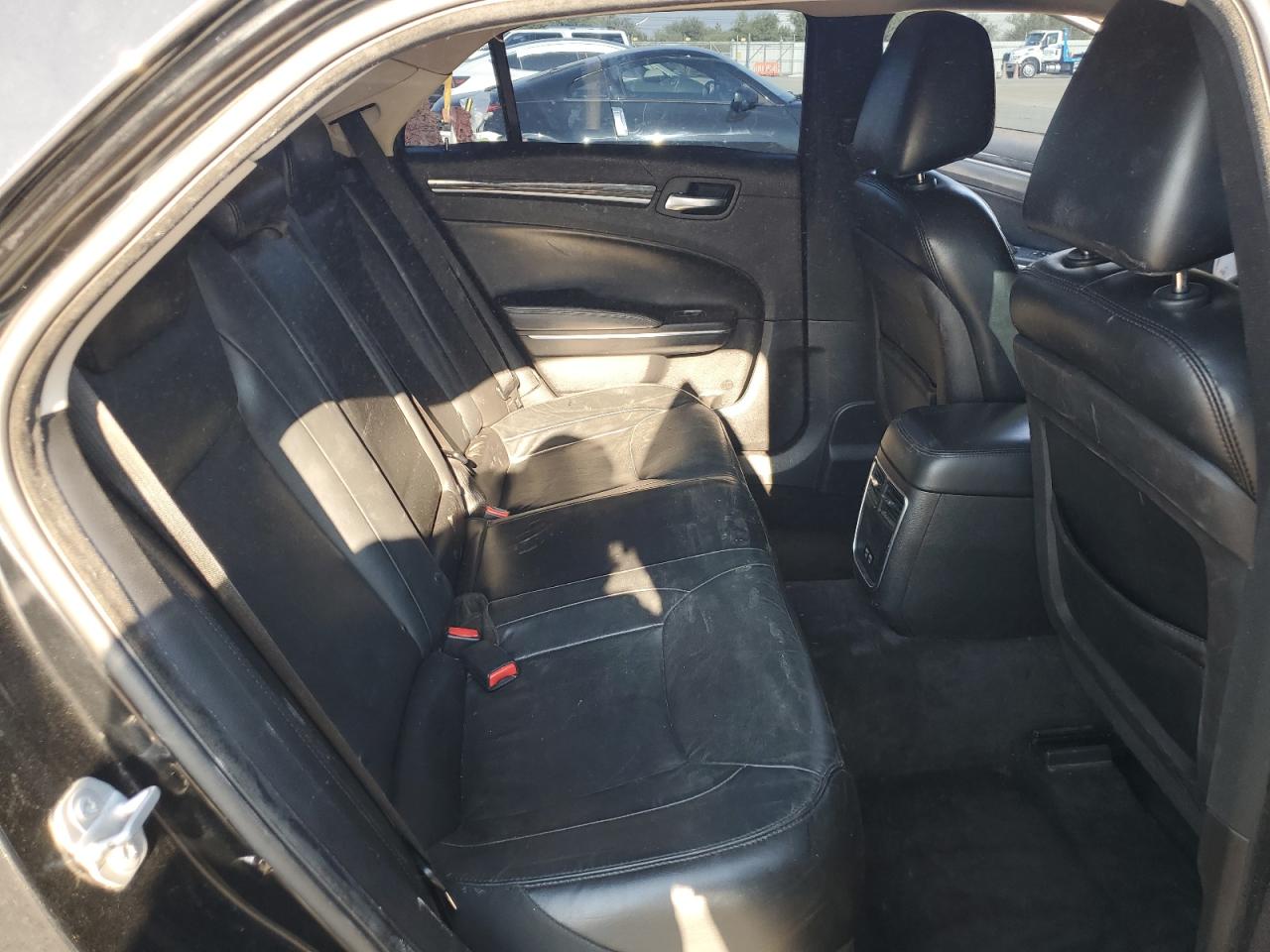 2016 Chrysler 300 Limited VIN: 2C3CCAAG6GH223787 Lot: 68380875