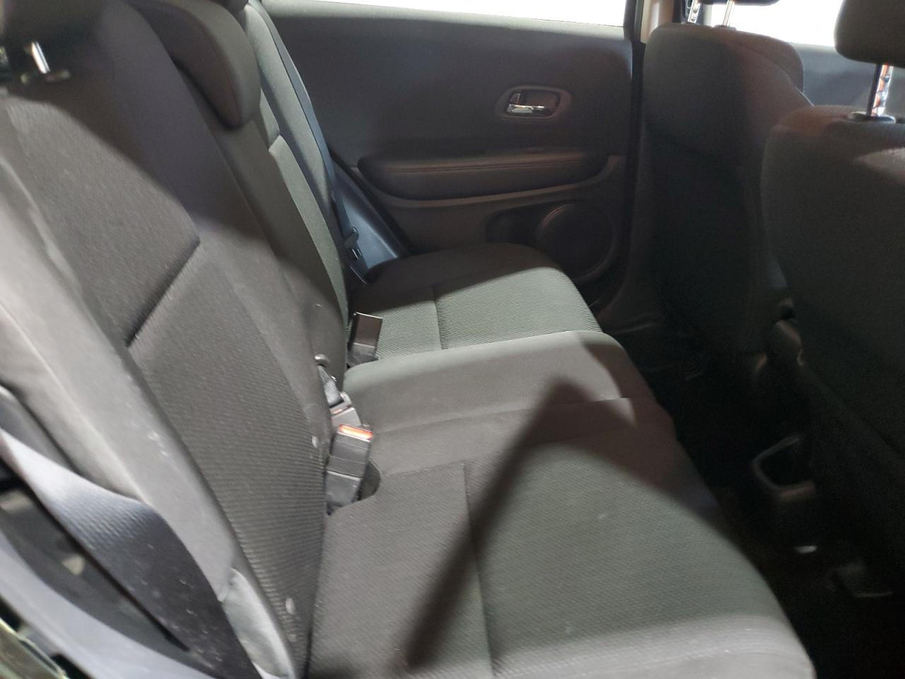 2018 Honda Hr-V Lx VIN: 3CZRU6H30JM717665 Lot: 68413745