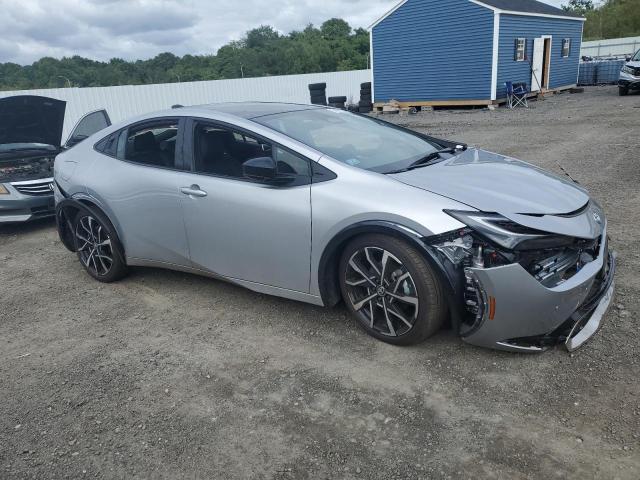  TOYOTA PRIUS 2024 Серебристый