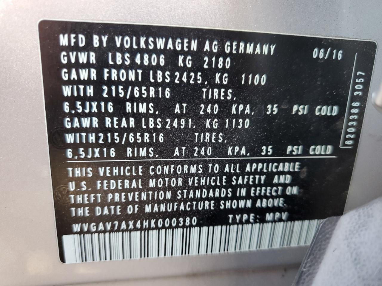 2017 Volkswagen Tiguan S VIN: WVGAV7AX4HK000380 Lot: 67418075