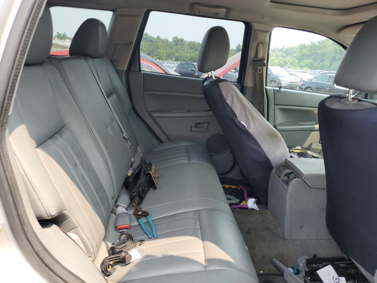 2007 Jeep Grand Cherokee Laredo VIN: 1J8GR48K27C551615 Lot: 67226925