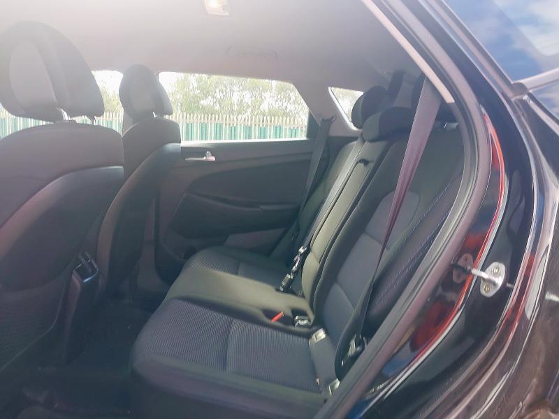 2017 HYUNDAI TUCSON SE NAV