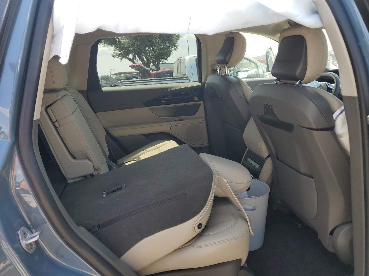 2025 Lincoln Nautilus Premiere VIN: 5LMPJ8JA4SJ911343 Lot: 70486545