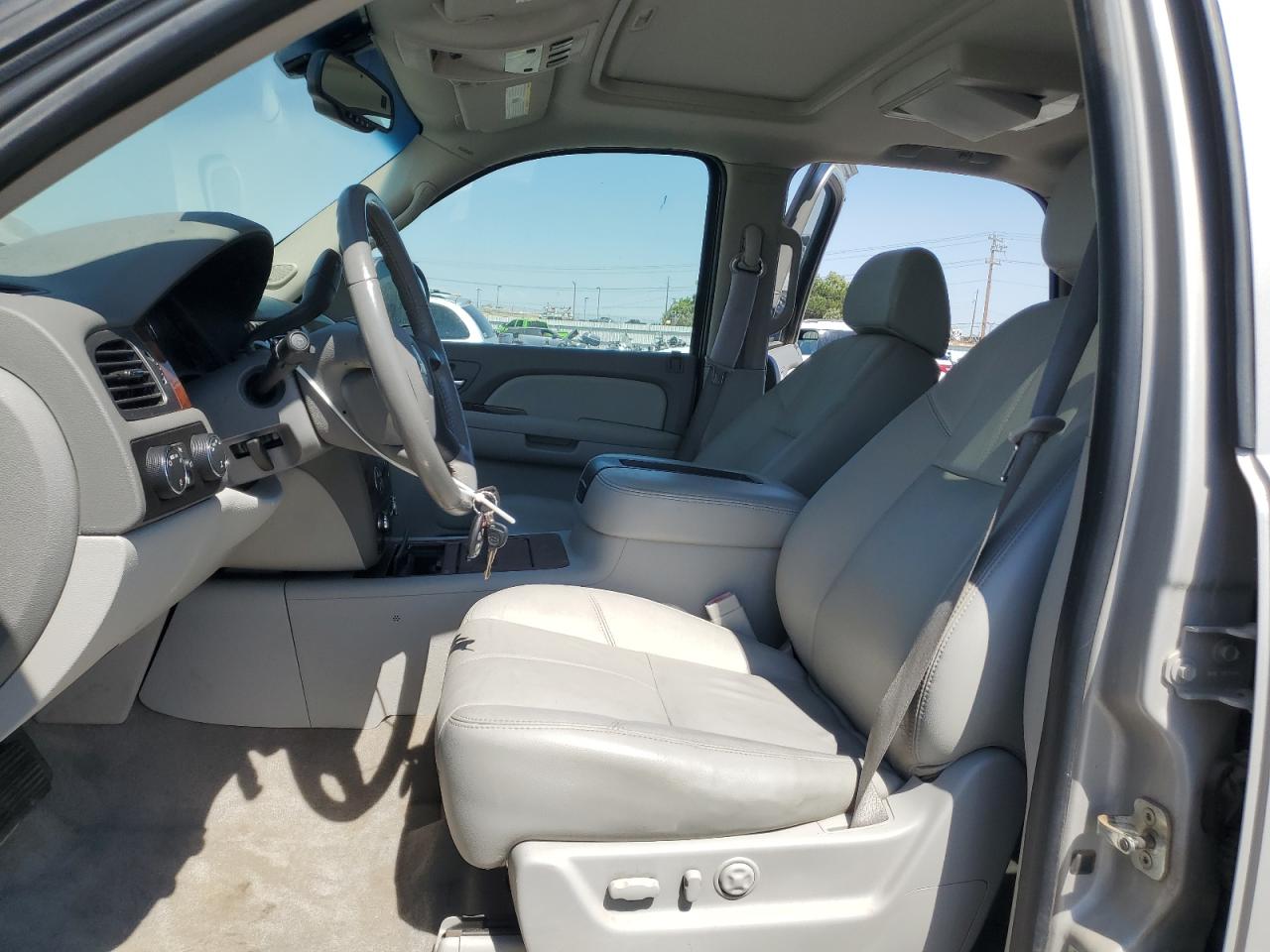 2007 Chevrolet Tahoe K1500 VIN: 1GNFK13047J352905 Lot: 69778235