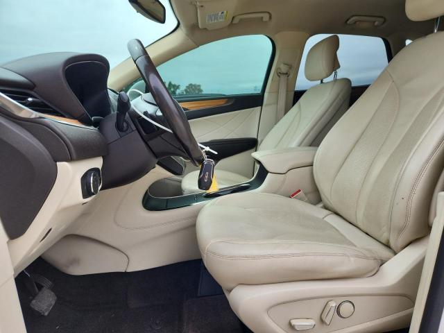 Паркетники LINCOLN MKC 2016 Белы