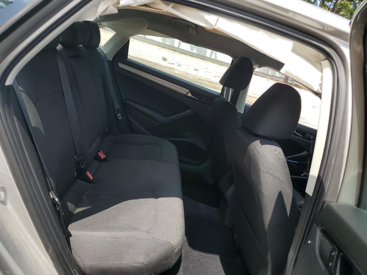 2013 Volkswagen Passat S VIN: 1VWAP7A32DC085622 Lot: 68344595