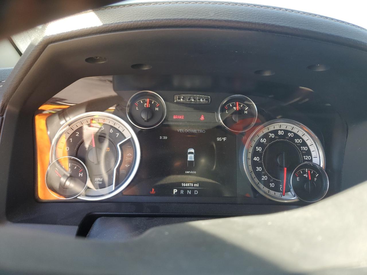 1C6RR6UT1ES272208 2014 Ram 1500 Sport