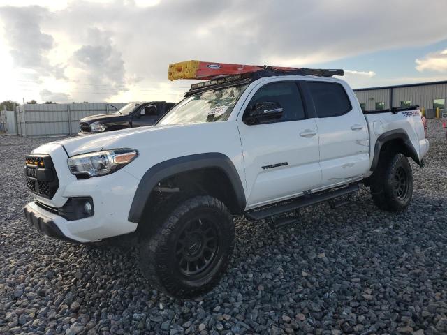  TOYOTA TACOMA 2018 Белы