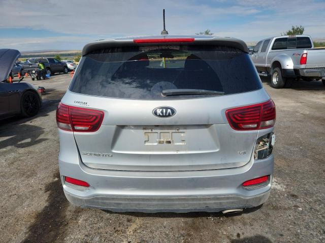  KIA SORENTO 2019 Серебристый