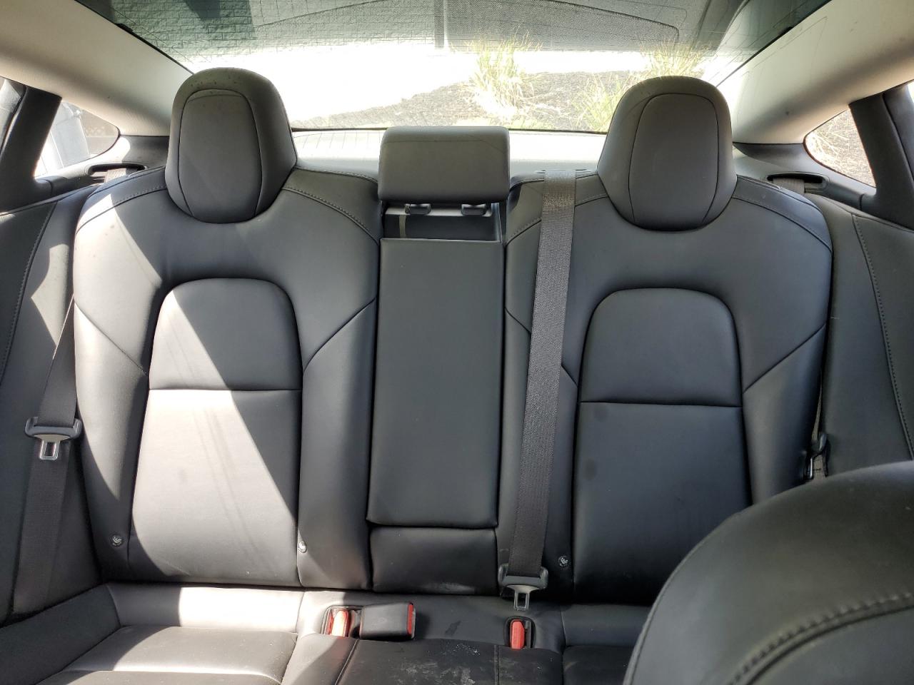 2018 Tesla Model 3 VIN: 5YJ3E1EB6JF054212 Lot: 70594455