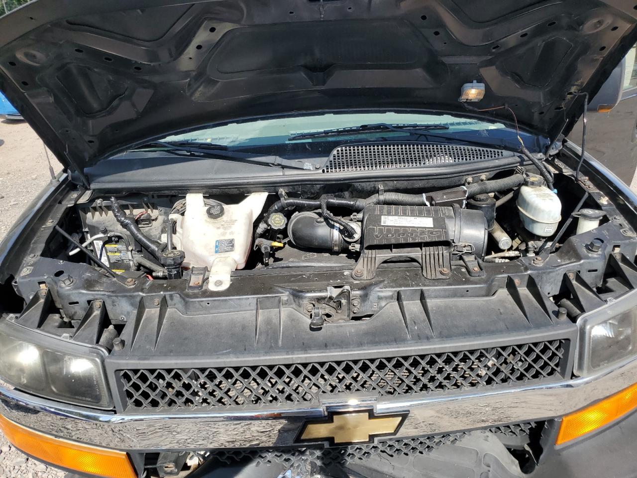 2008 Chevrolet Express G1500 VIN: 1GCFG15X381178699 Lot: 70910305