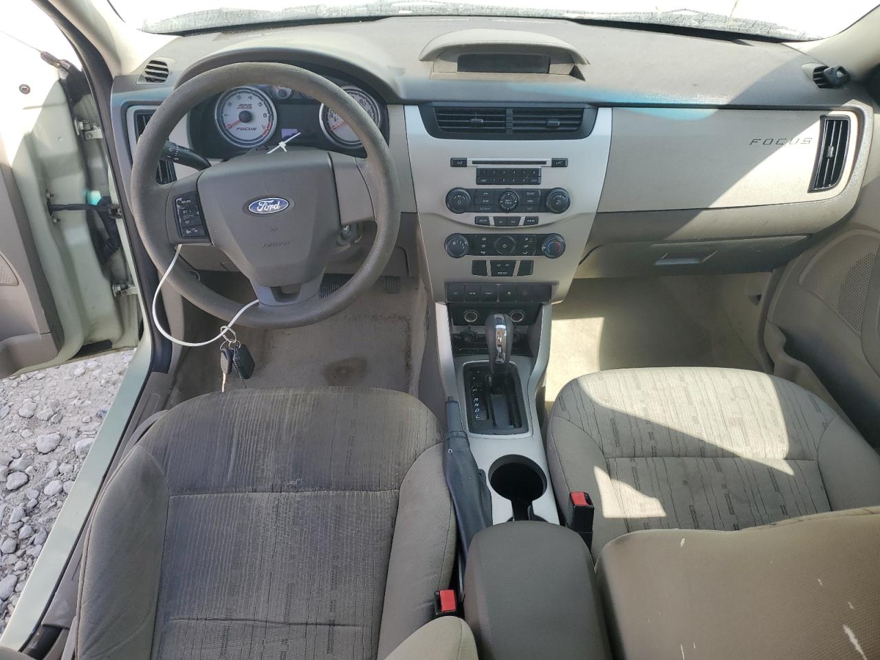 2010 Ford Focus Se VIN: 1FAHP3FNXAW261952 Lot: 70413445