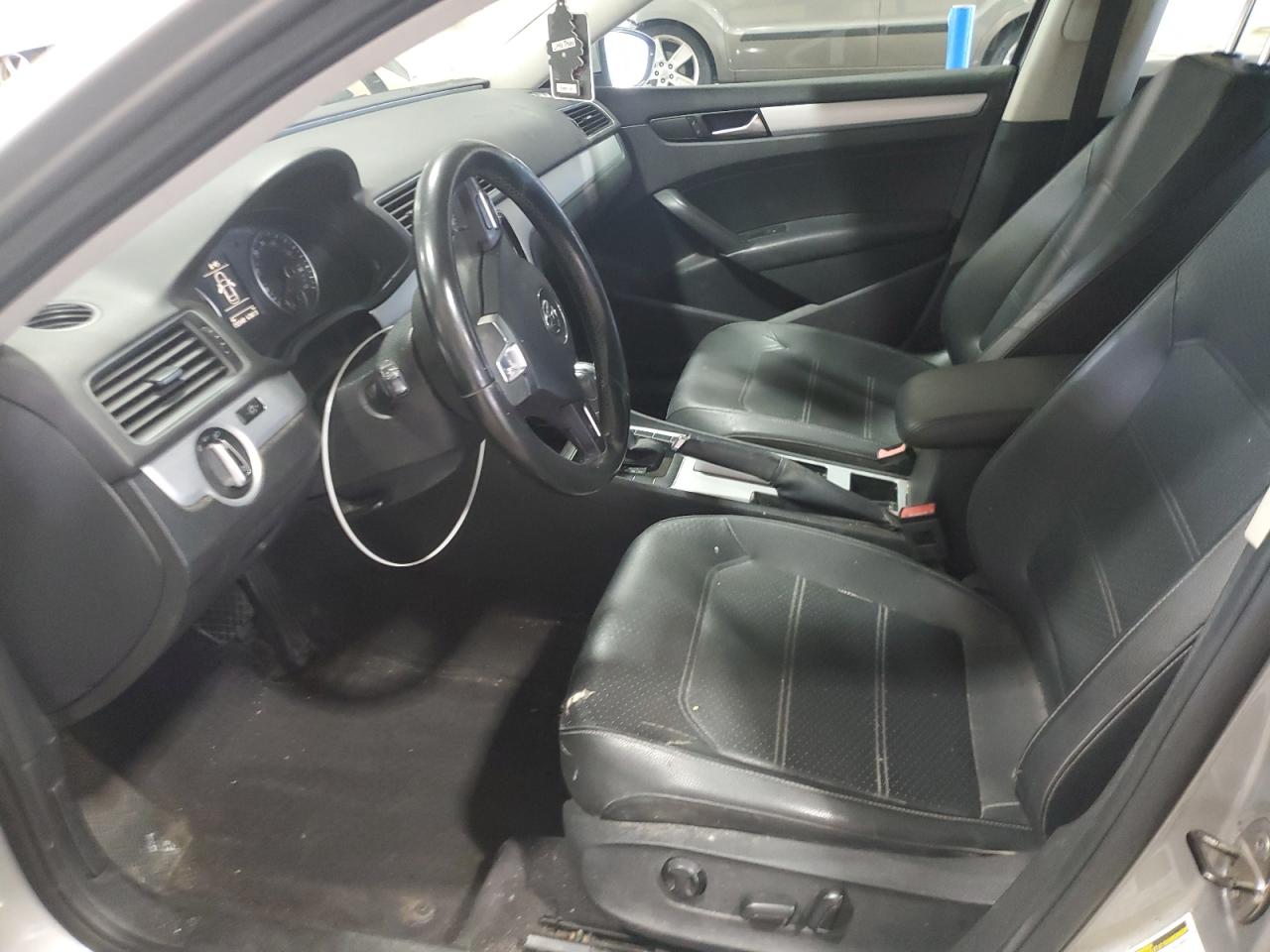 2012 Volkswagen Passat Se VIN: 1VWBP7A33CC033791 Lot: 69104665