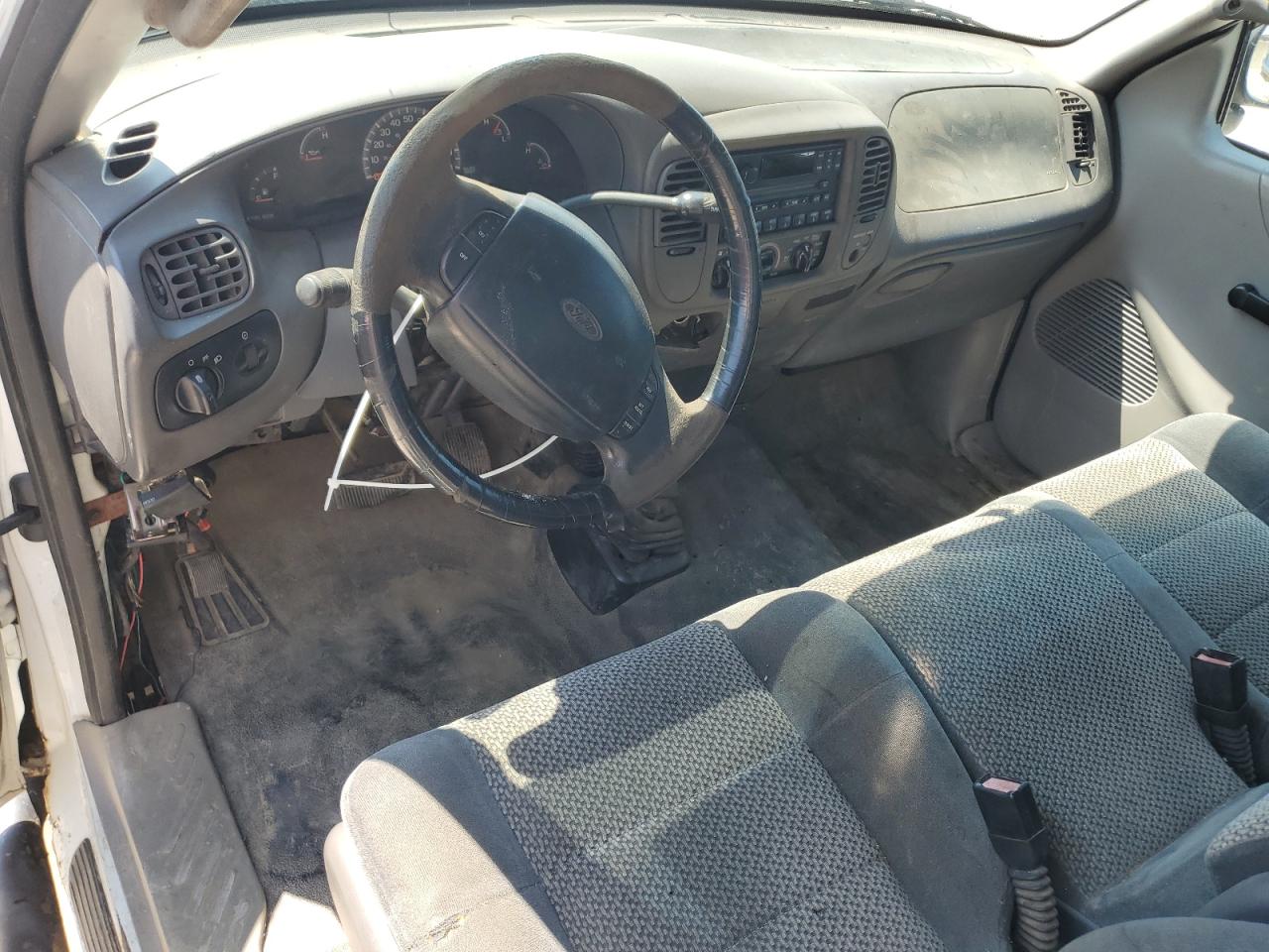 2000 Ford F150 VIN: 1FTRX18L9YNB88412 Lot: 69318865