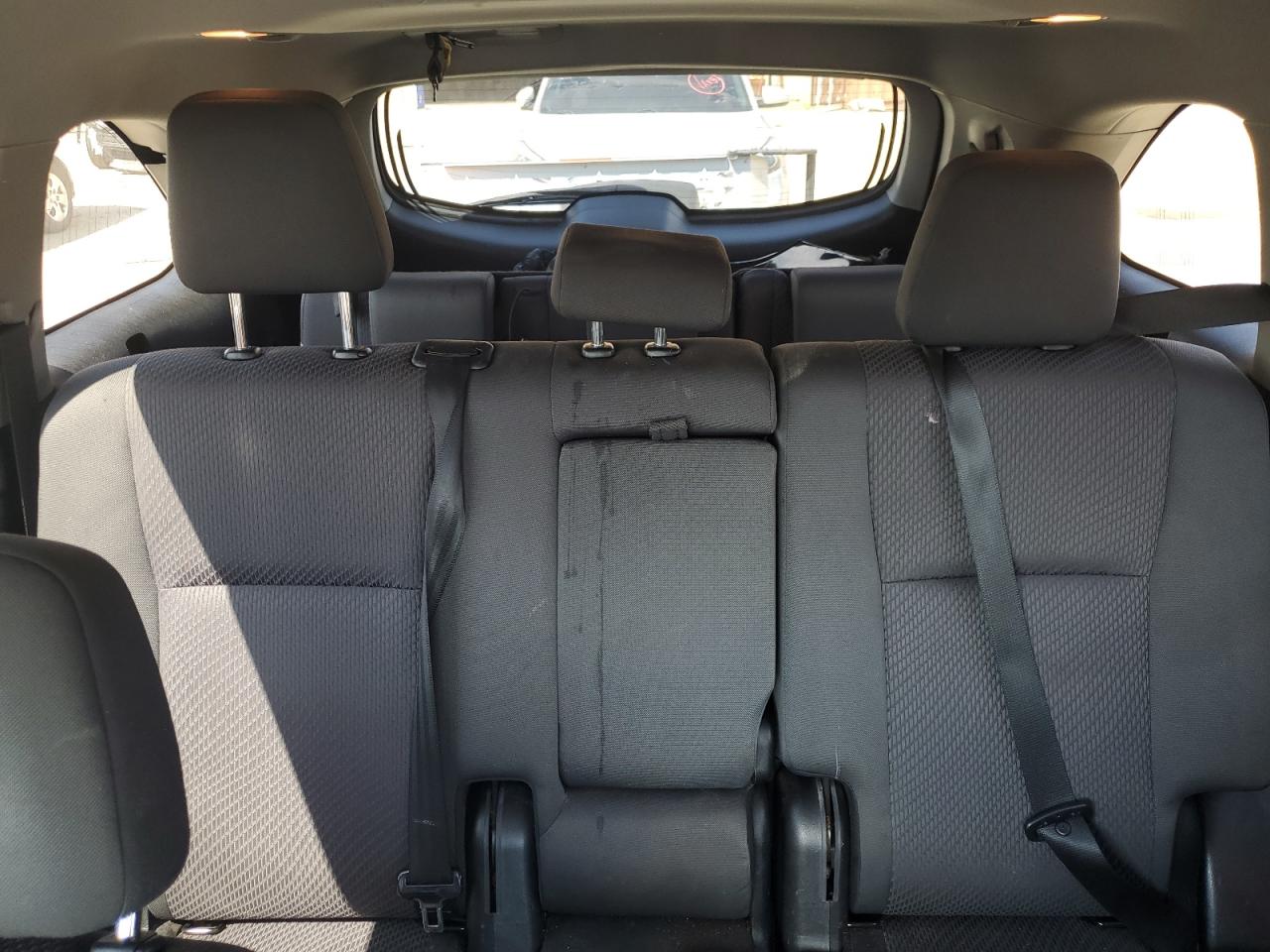 2018 Toyota Highlander Le VIN: 5TDZZRFH5JS237287 Lot: 70498235