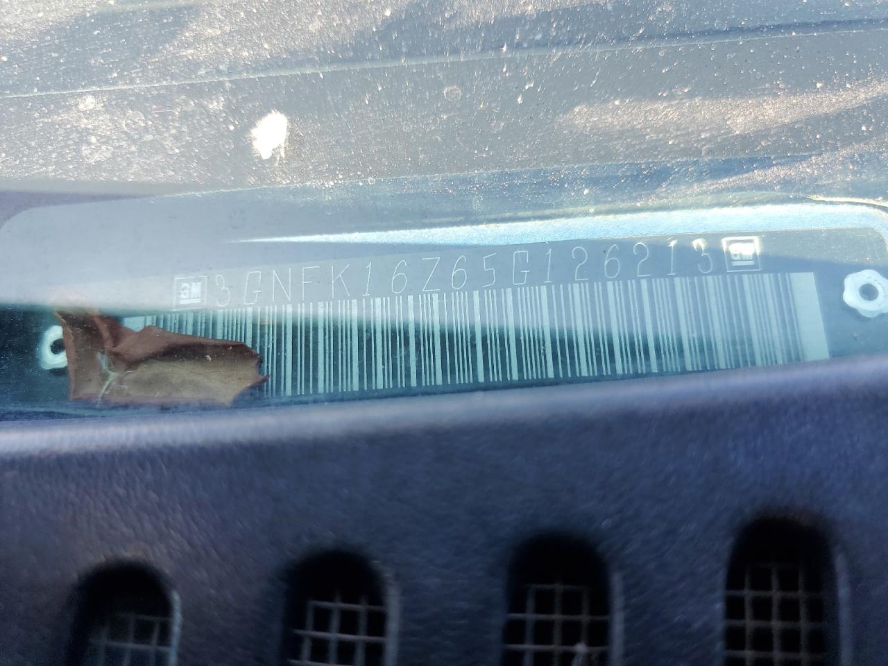 2005 Chevrolet Suburban K1500 VIN: 3GNFK16Z65G126213 Lot: 67986305