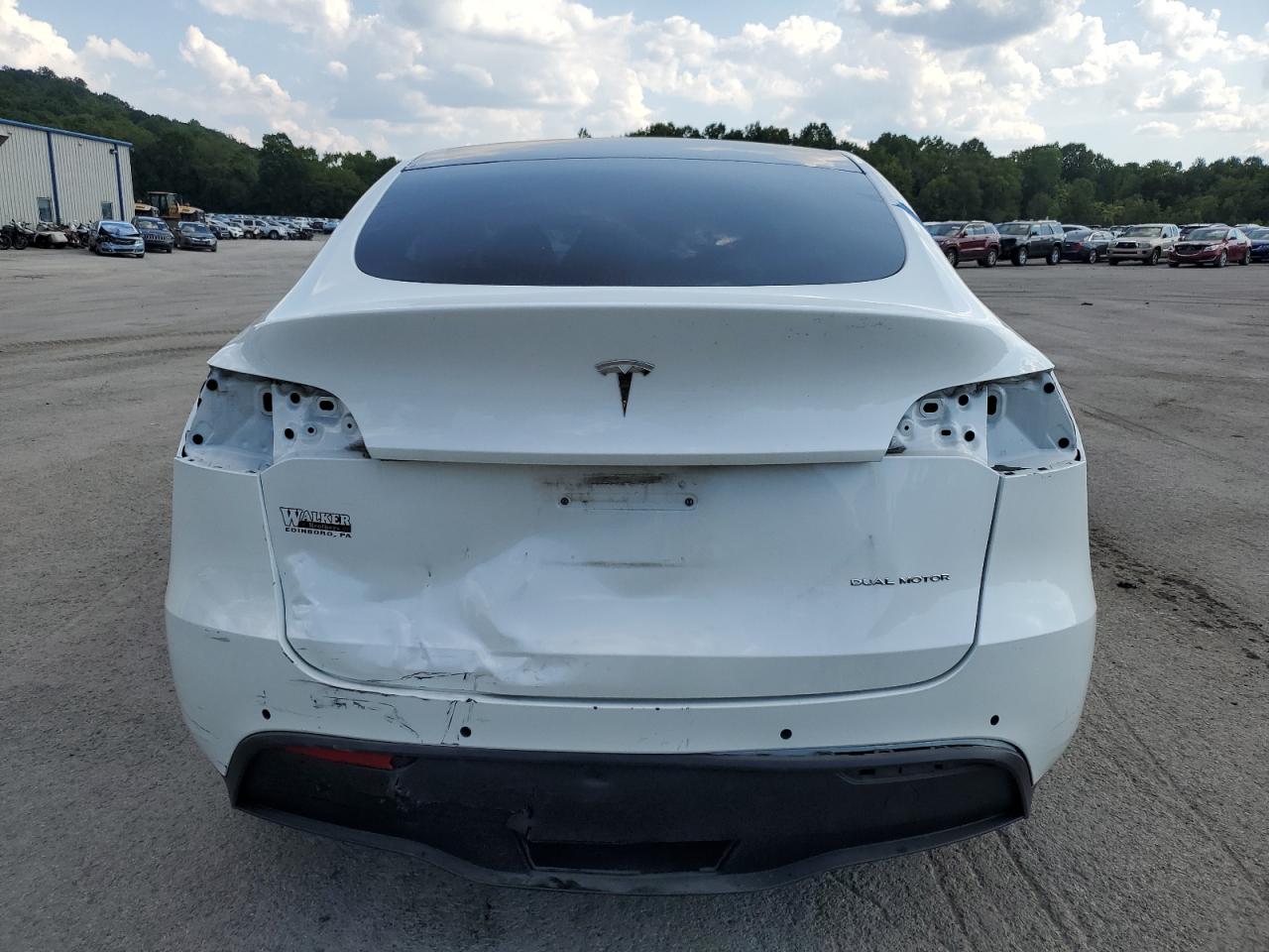 2022 Tesla Model Y VIN: 7SAYGDEE7NF339375 Lot: 68460875