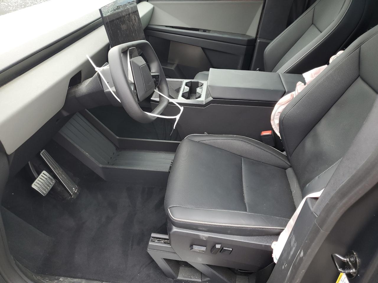 2024 Tesla Cybertruck VIN: 7G2CEHED1RA042324 Lot: 69215125