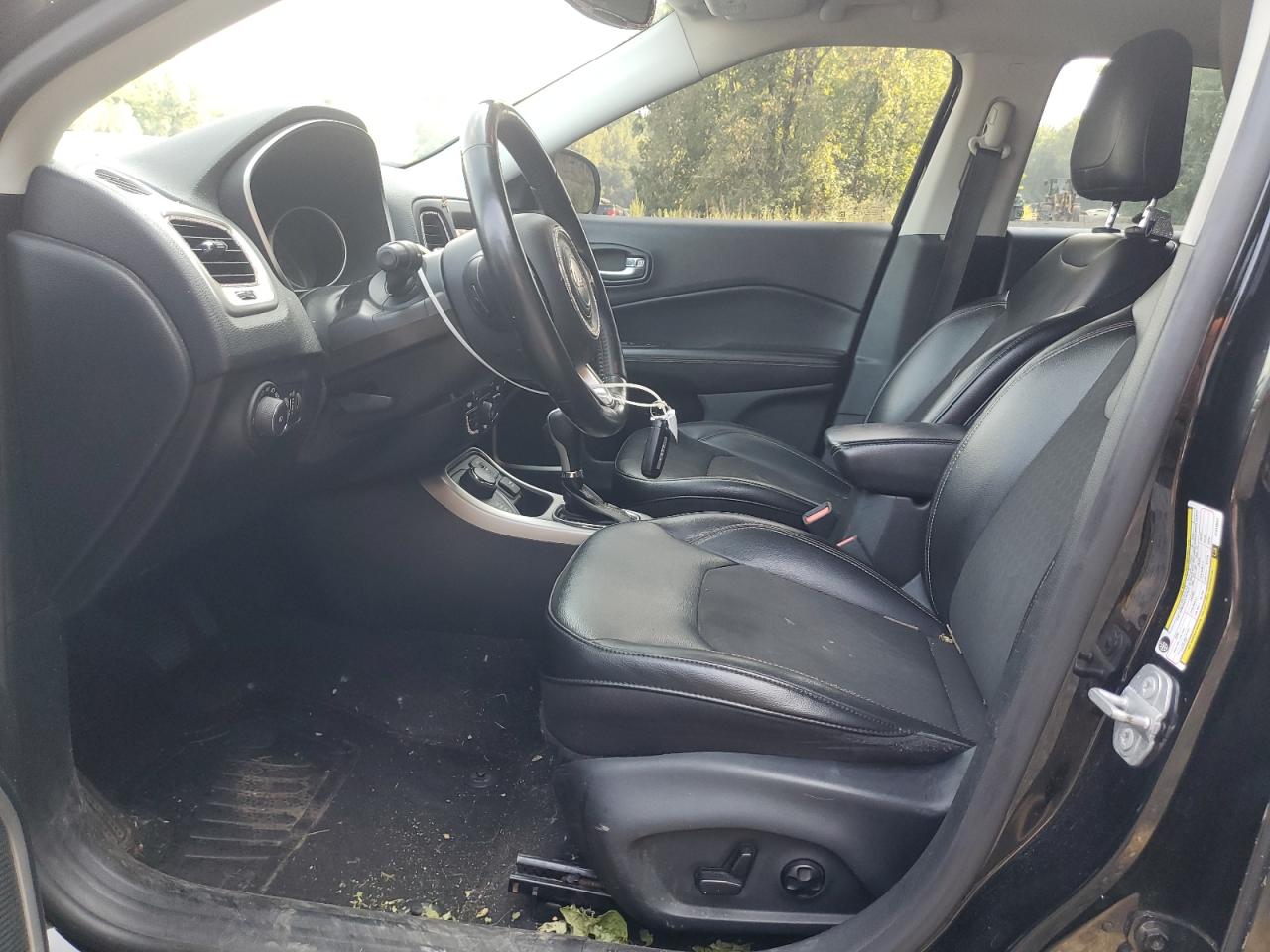 2018 Jeep Compass Latitude VIN: 3C4NJDBB2JT245847 Lot: 68713605