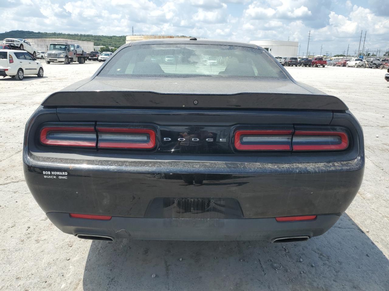 2018 Dodge Challenger Sxt VIN: 2C3CDZAGXJH199867 Lot: 69442305
