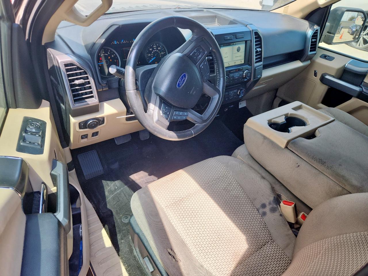 2017 Ford F150 Super Cab VIN: 1FTEX1C82HKD96845 Lot: 70045325