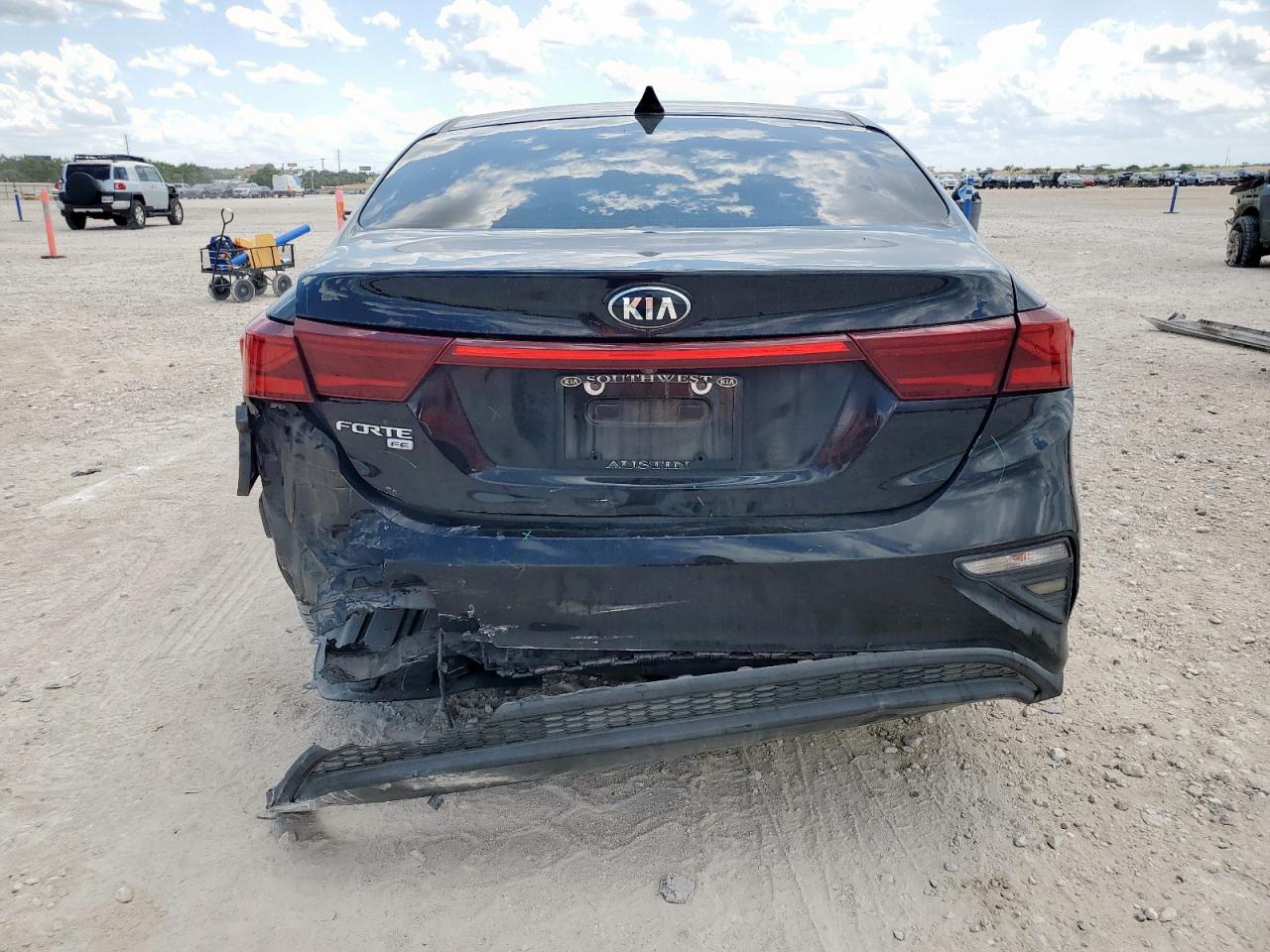 2019 Kia Forte Fe VIN: 3KPF24AD8KE127411 Lot: 67483215