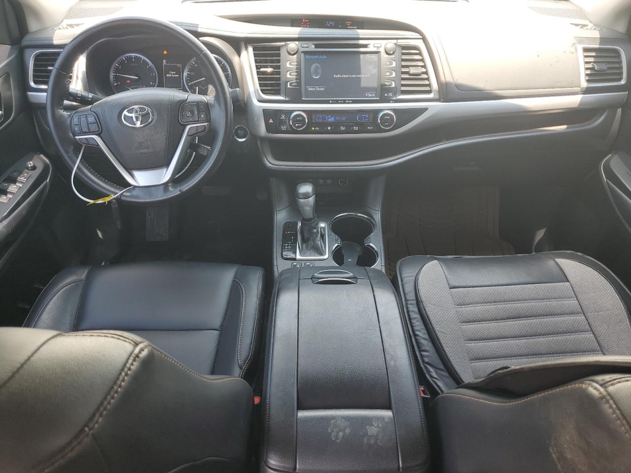 2018 Toyota Highlander Se VIN: 5TDKZRFH3JS244563 Lot: 67410305
