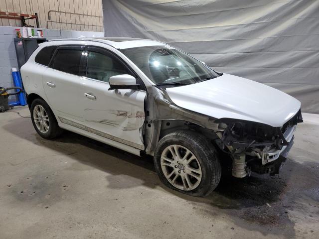Паркетники VOLVO XC60 2016 Белы