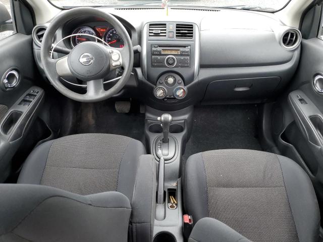 Sedans NISSAN VERSA 2013 Srebrny