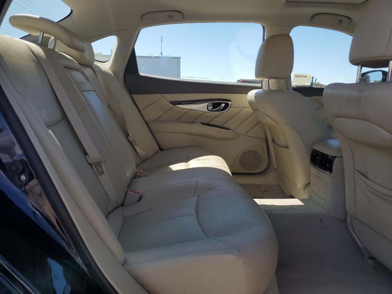 2019 Infiniti Q70L 3.7 Luxe VIN: JN1BY1PP3KM685734 Lot: 68225075