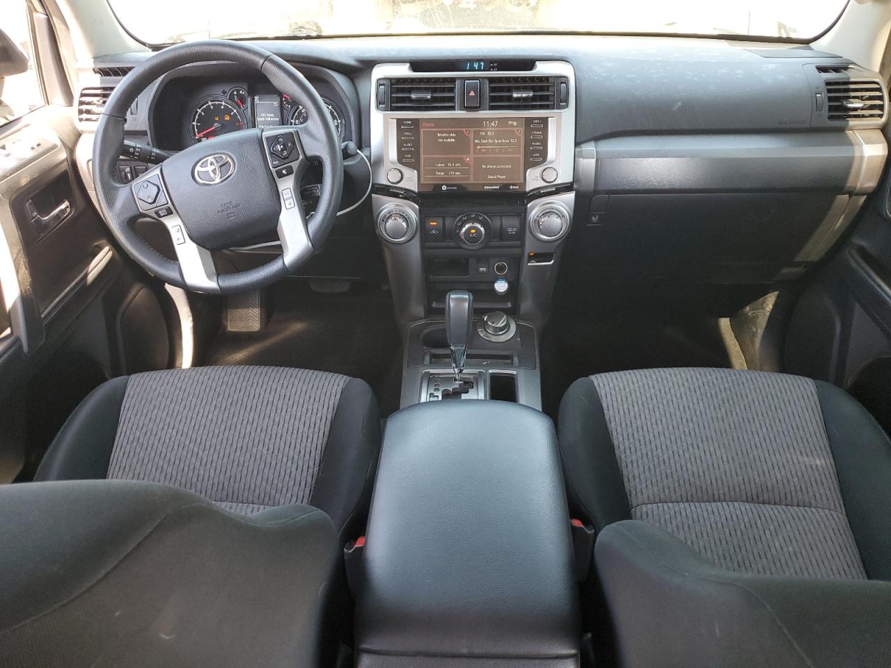 2020 Toyota 4Runner Sr5/Sr5 Premium VIN: JTEBU5JR2L5824561 Lot: 69844925